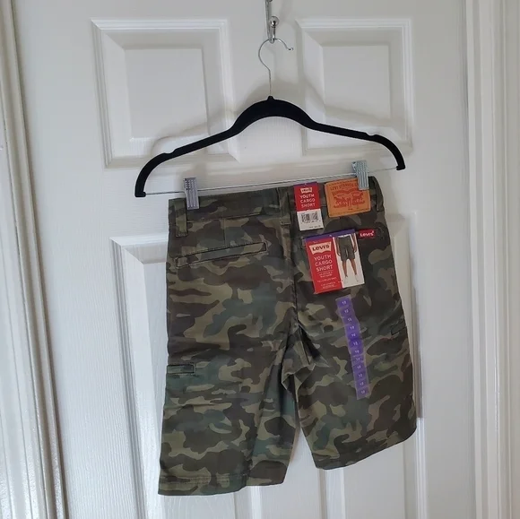 New Levi's Youth Cargo Short Size 10 - Picture 5 of 6